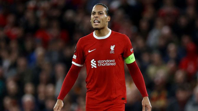 Van Dijk không còn là bức tường trước khung thành Liverpool